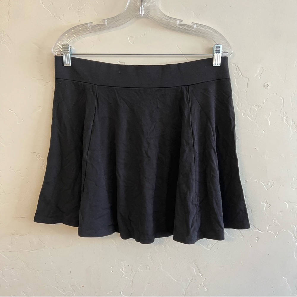 Divided Black Thick Knit Mini Skater Skirt Large